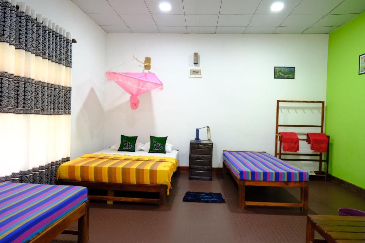 Thilina Homestay Sigiriya Exteriör bild